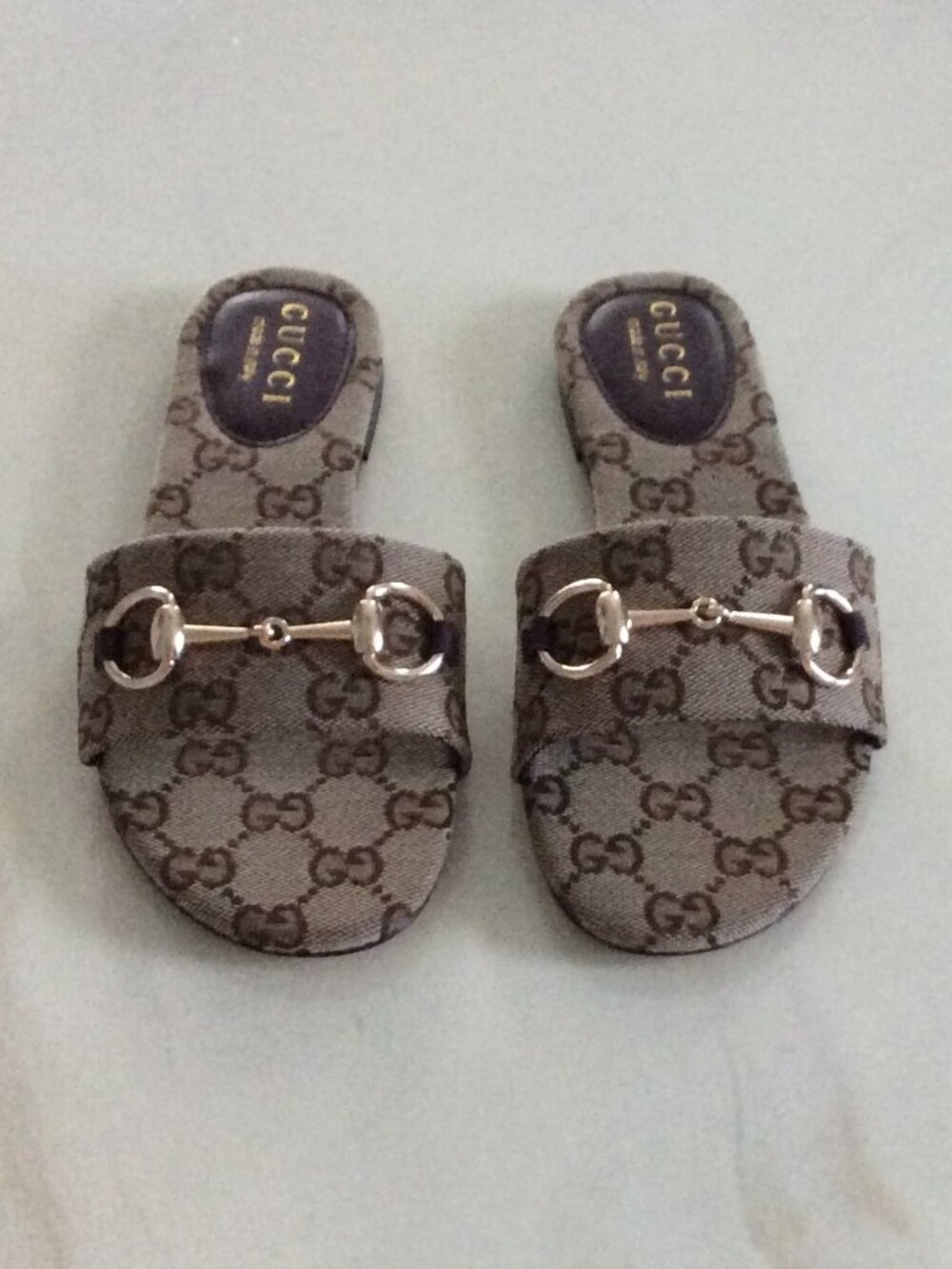 Gucci GG Supreme Flat Slip-On Luxury Designer Women’s Slides